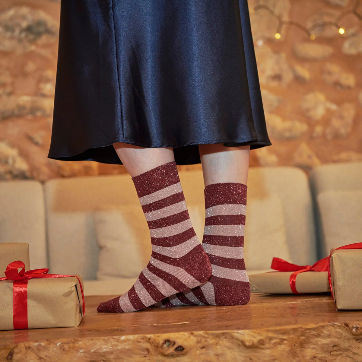 MATHILDE GLITTER SOCKS - WINE RED