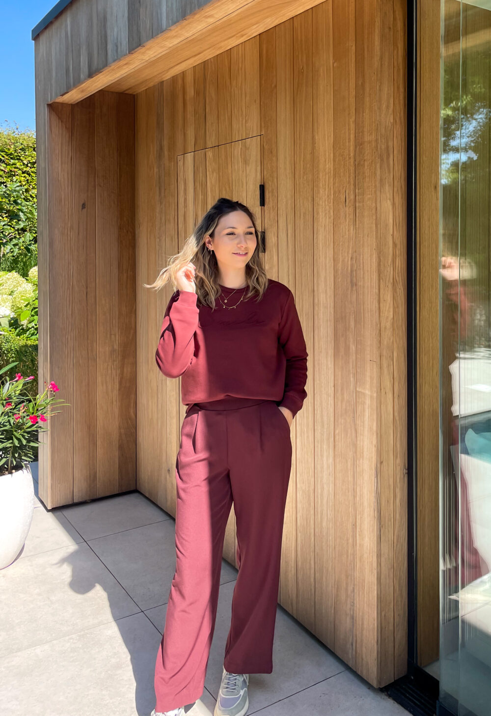 LYONA SWEATSHIRT - CHOCOLATE