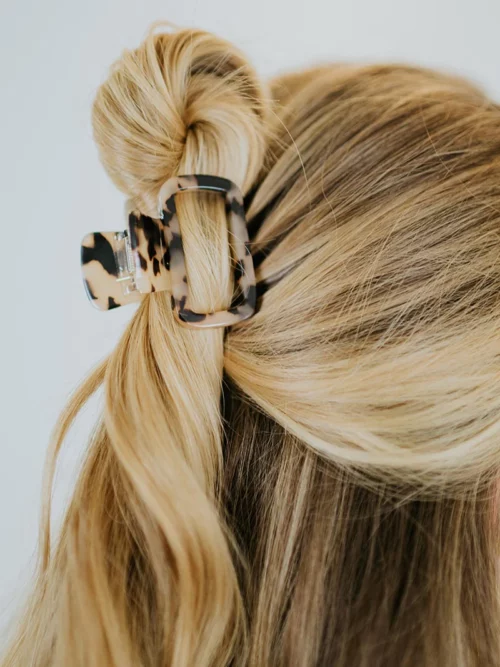 CLIPS-INDOOR-PHOTOSHOOT-APT-197 ANDY CLIP - MARMER BEIGE