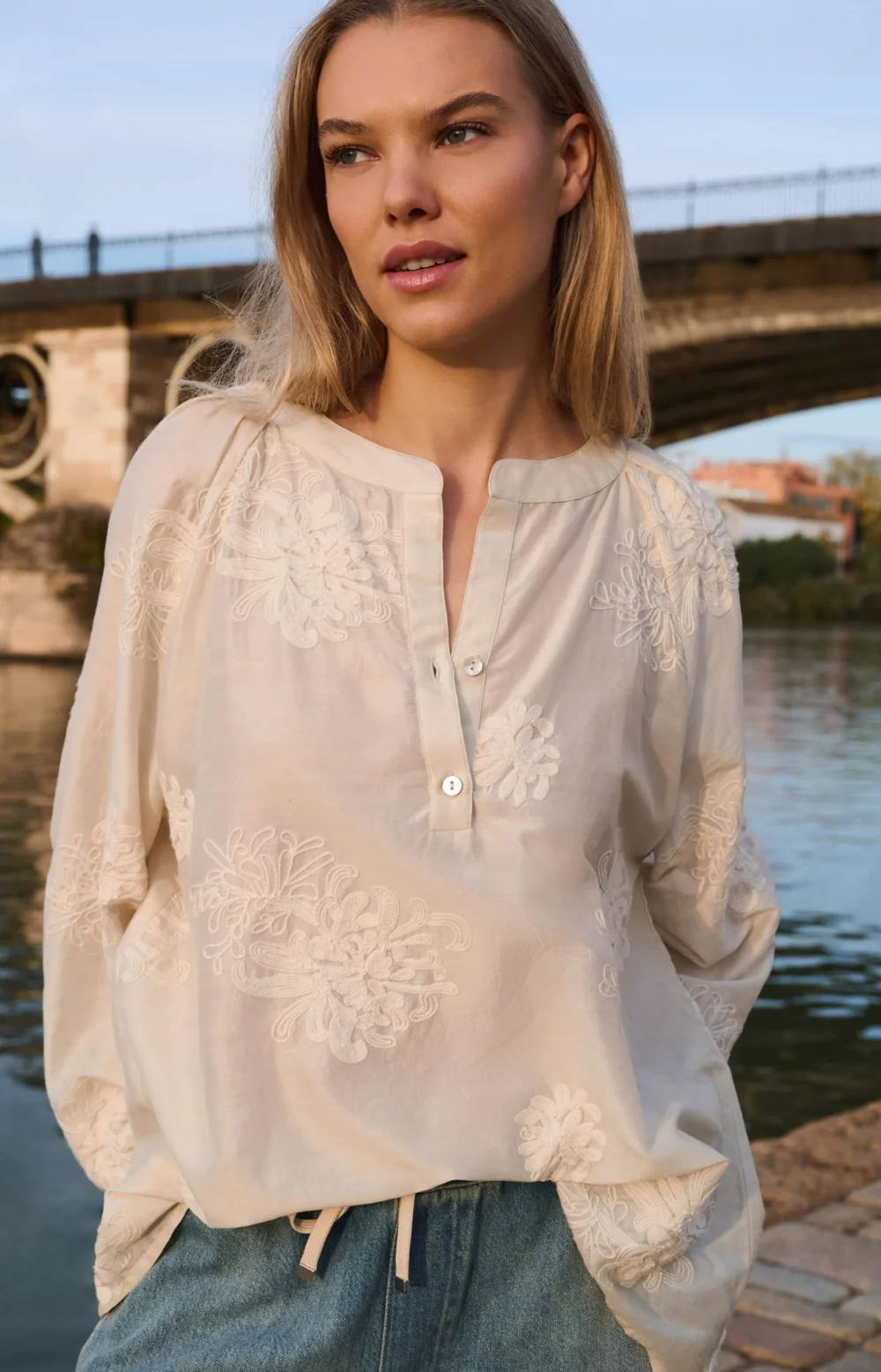 MONI BLOUSE - BEIGE